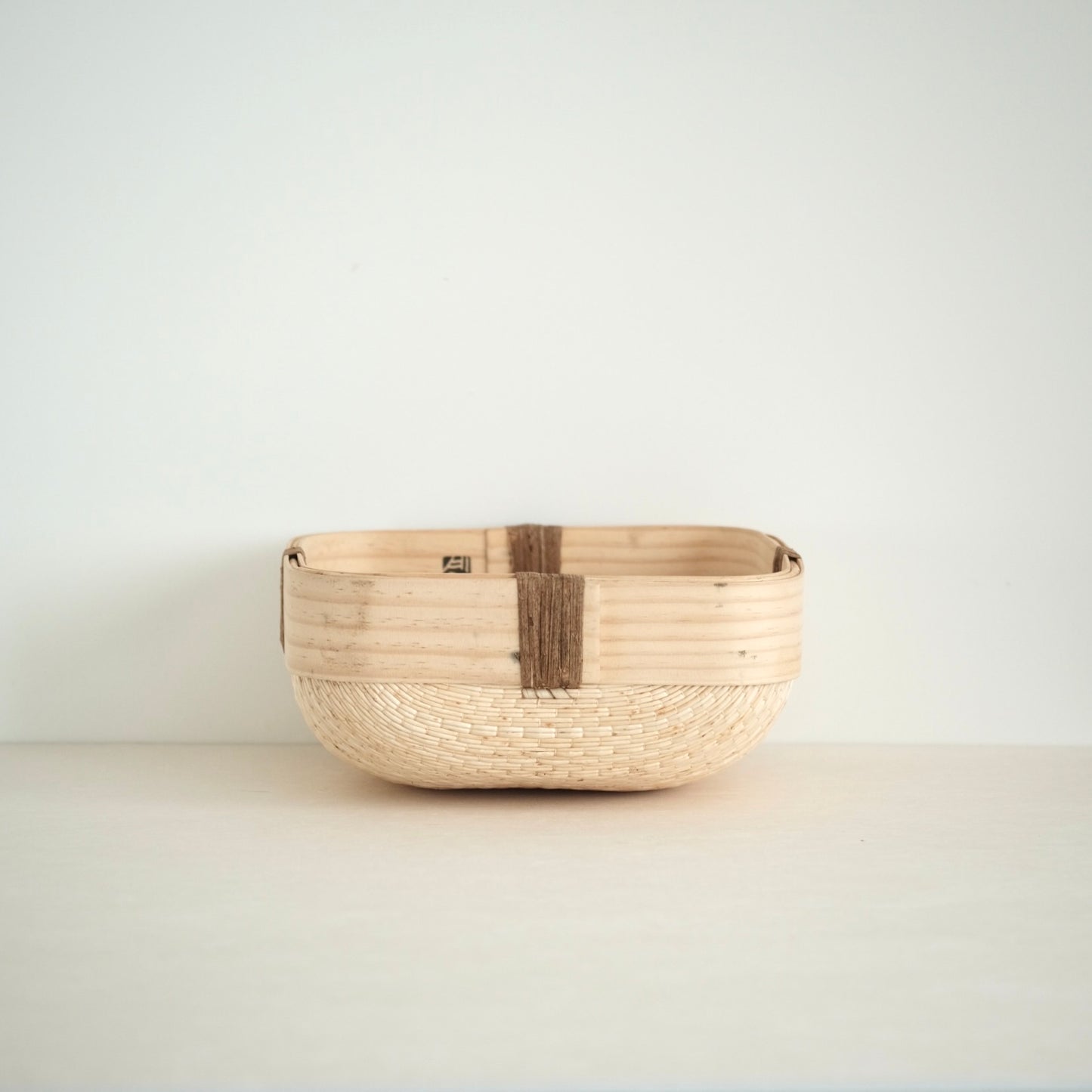 Mojaebi Willow Basket - Medium