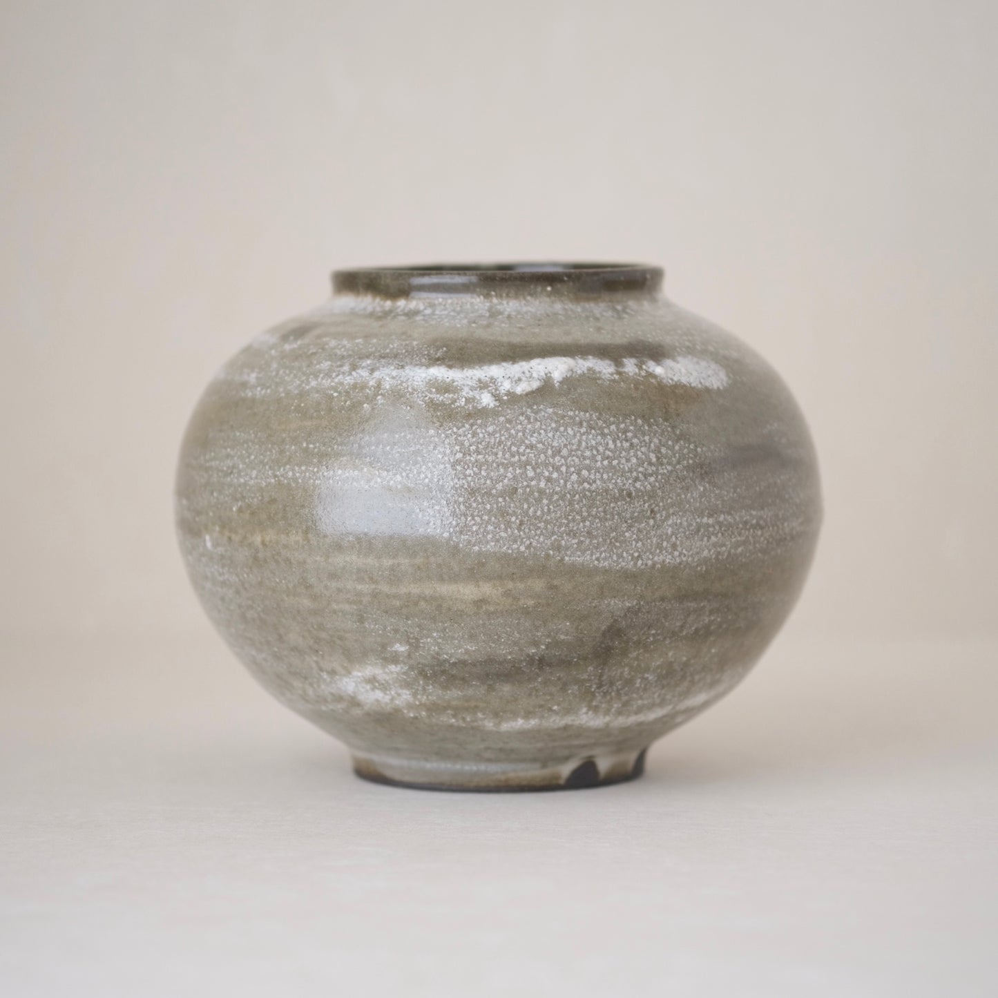 Moon Jar No.9, 2023