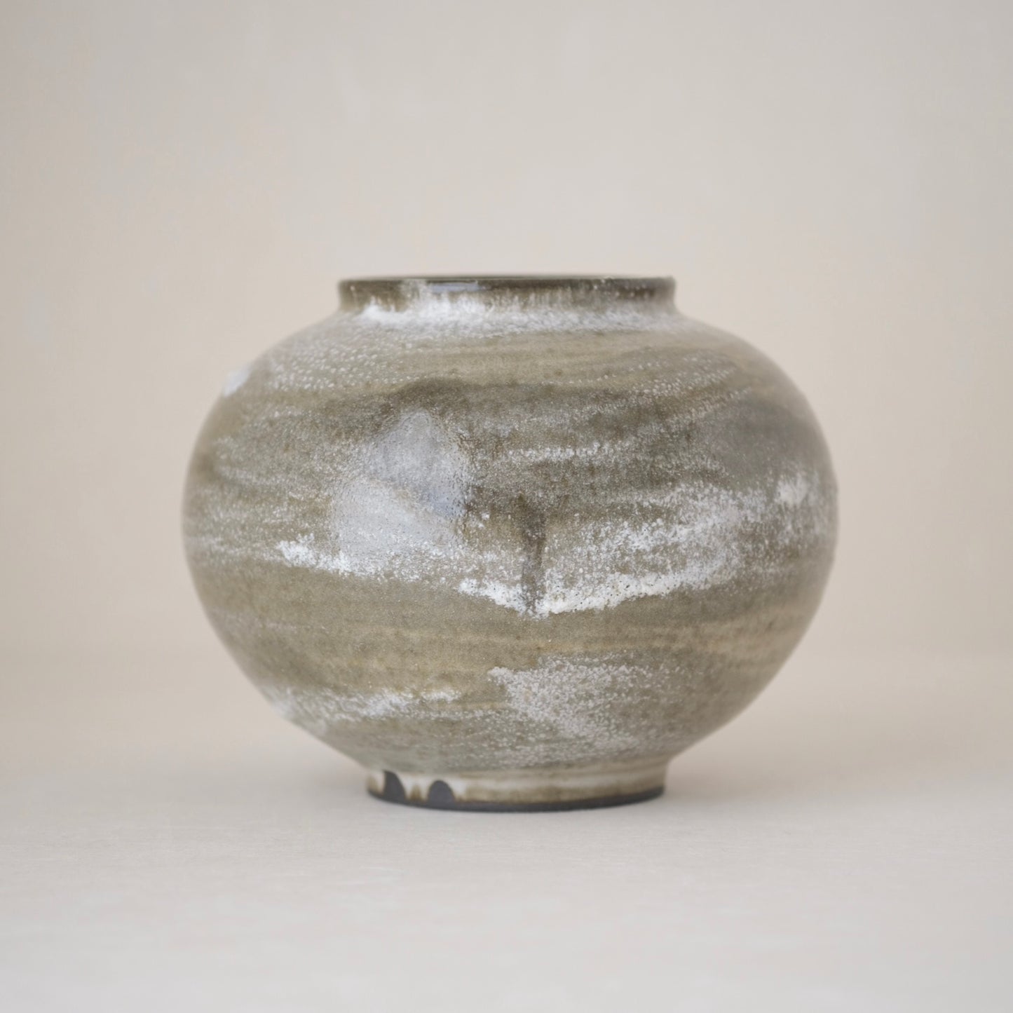 Moon Jar No.9, 2023
