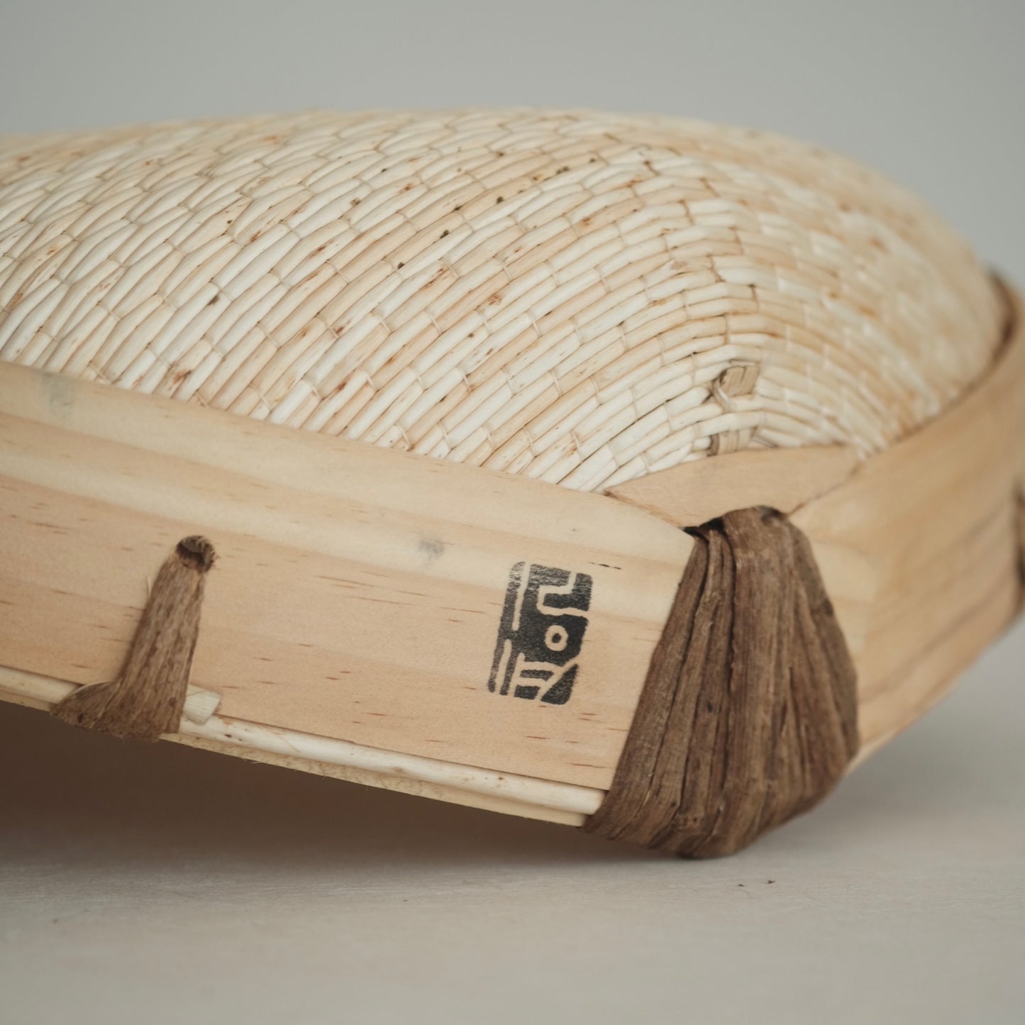 Willow Colander Ki - Medium