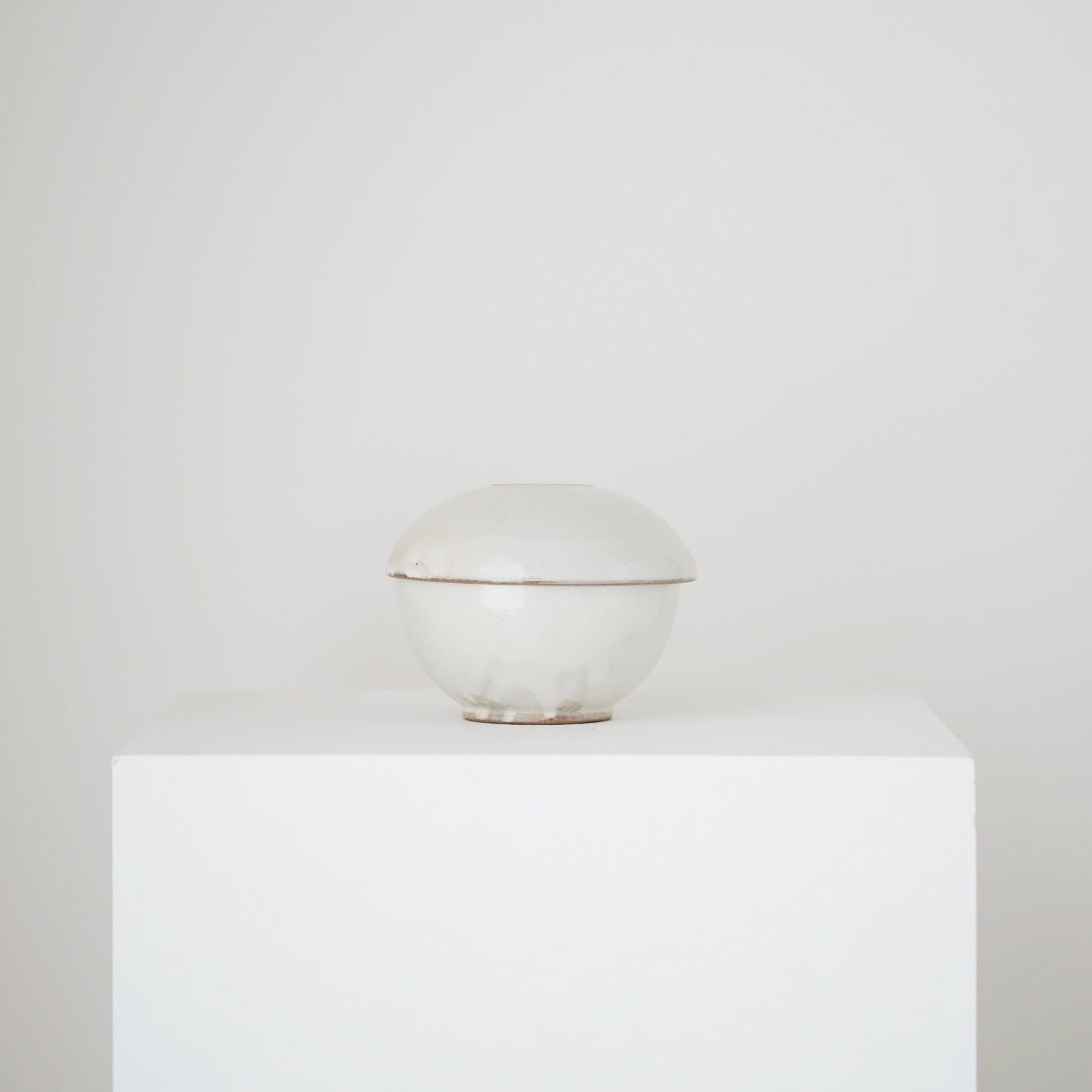 Buncheong Rice Bowl with Lid