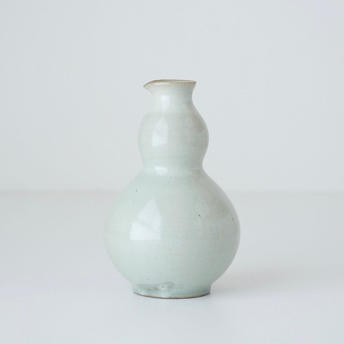 Chungja Soju Server and Cup Set