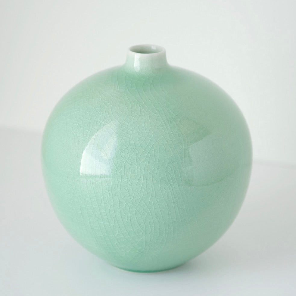 Chungja Vase - Medium