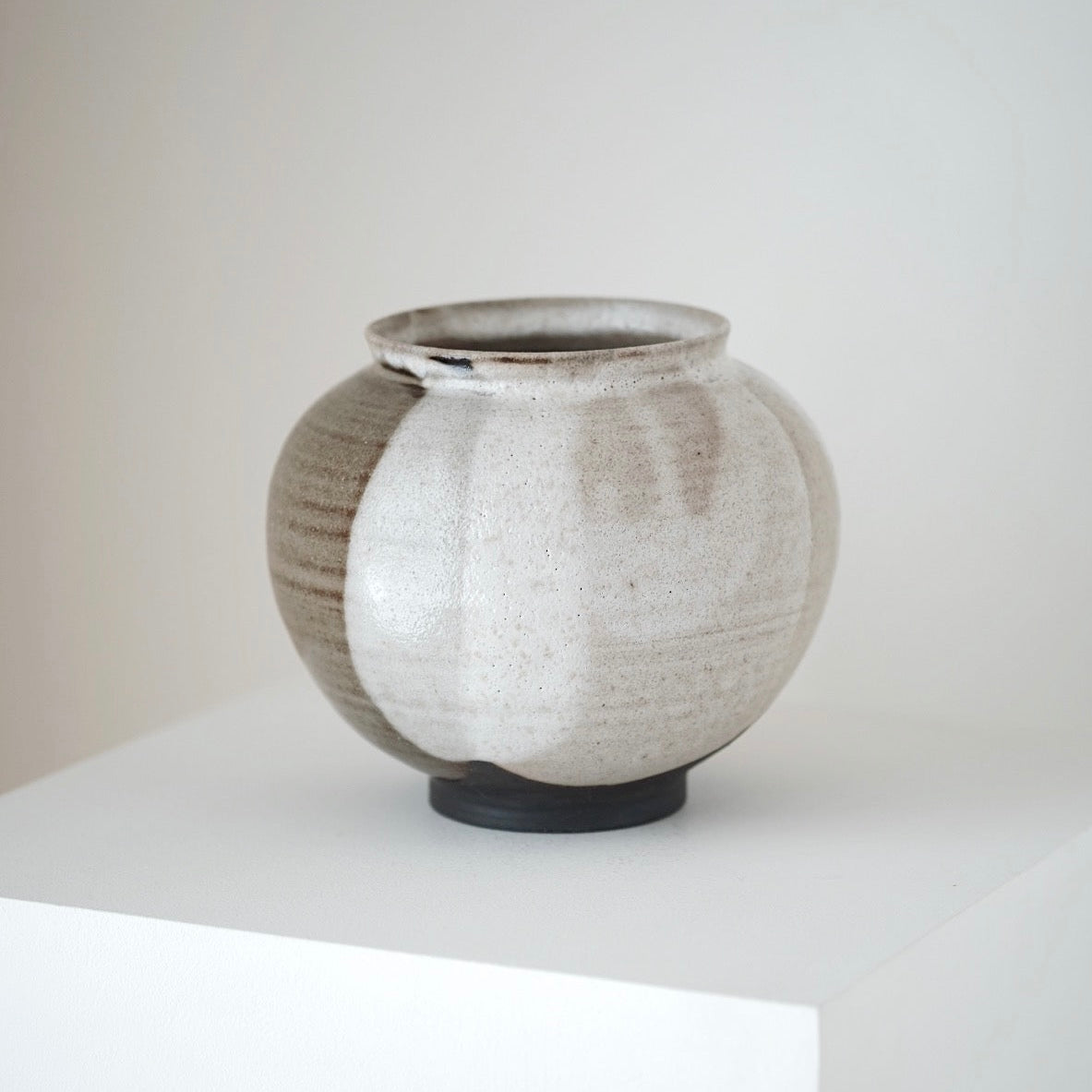 Moon Jar No.6