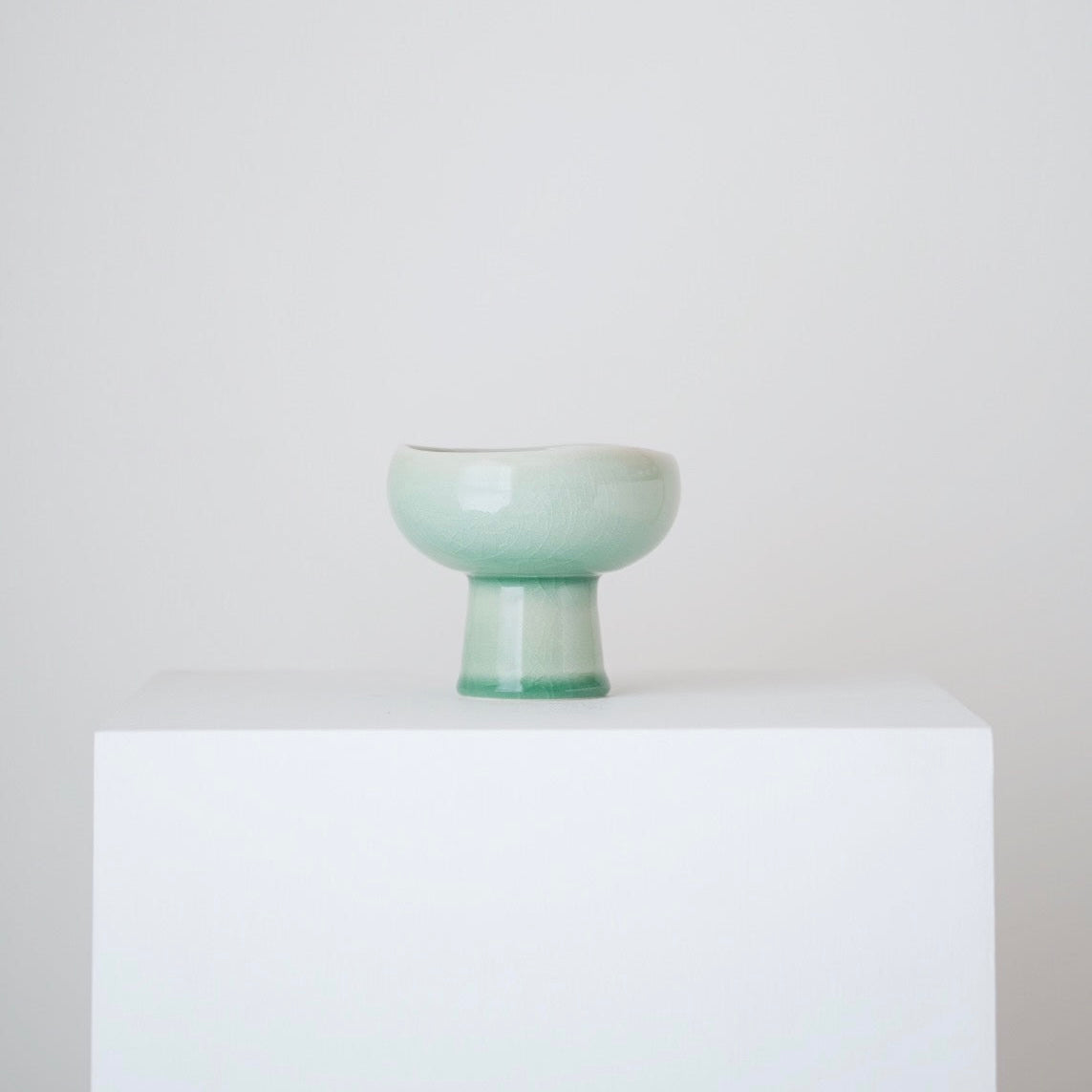 Chungja Wavy Dessert Bowl