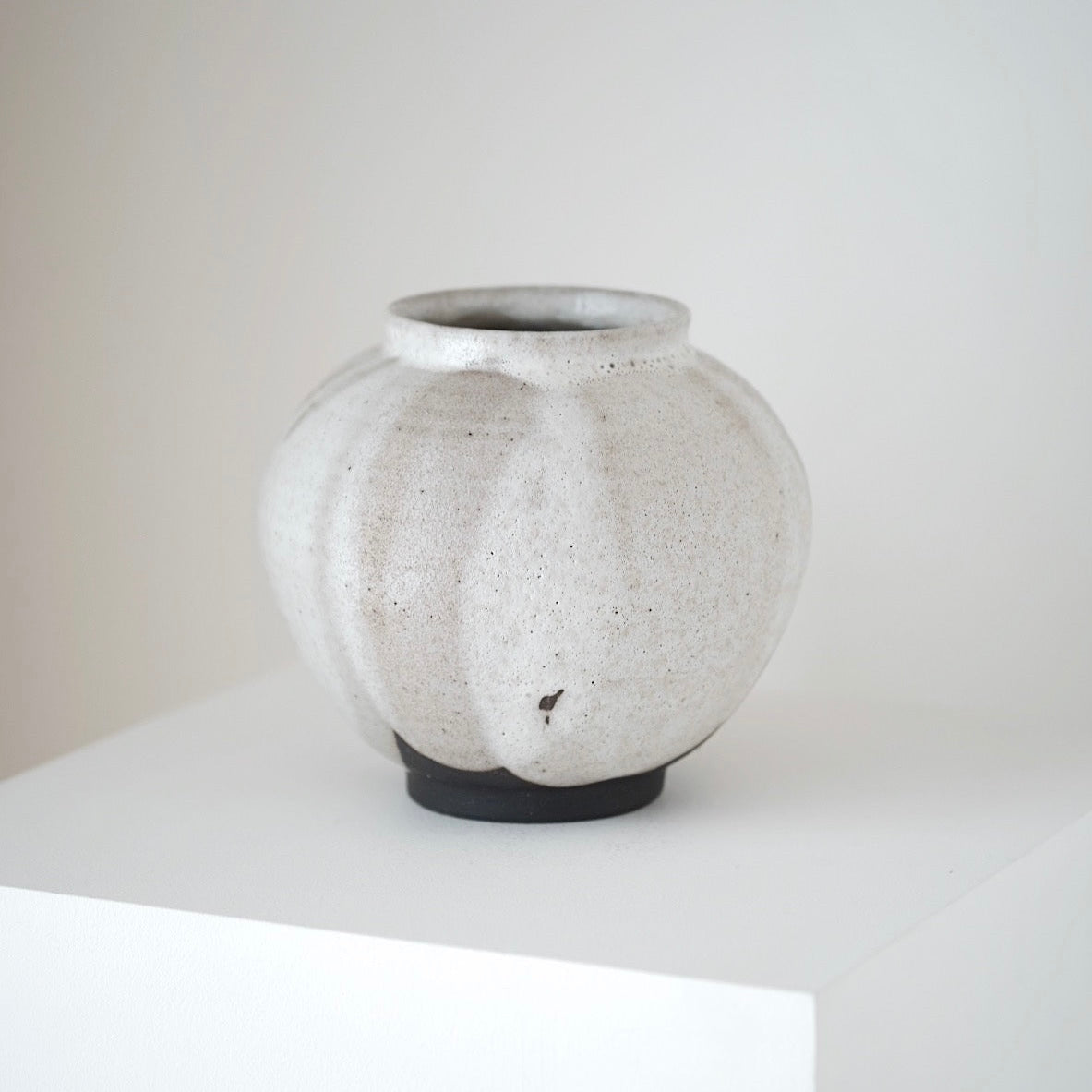 Moon Jar No.7