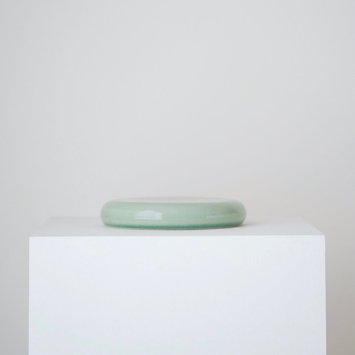 Chungja Rounded Footed Plate
