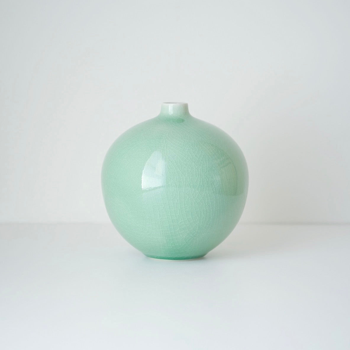 Chungja Vase - Medium
