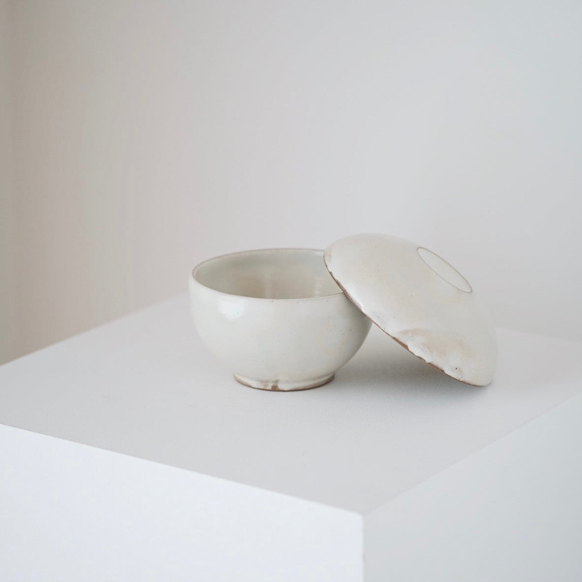 Buncheong Rice Bowl with Lid
