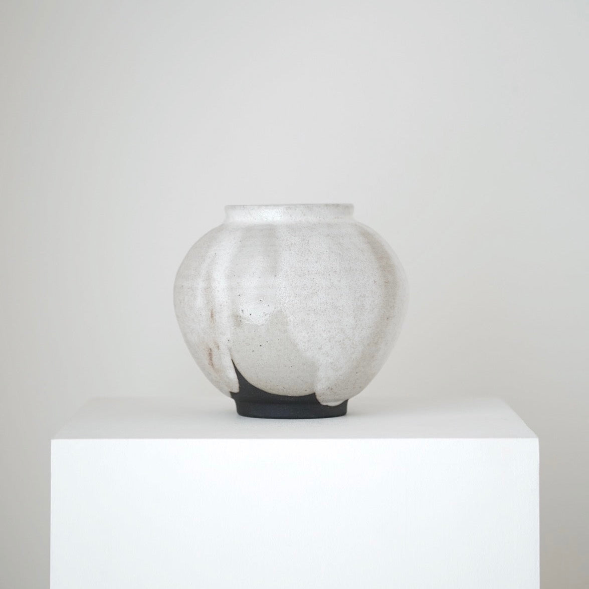 Moon Jar No.7