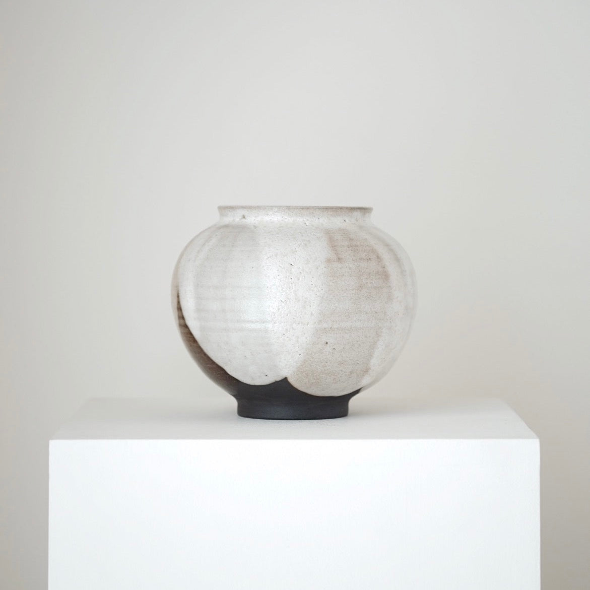 Moon Jar No.6