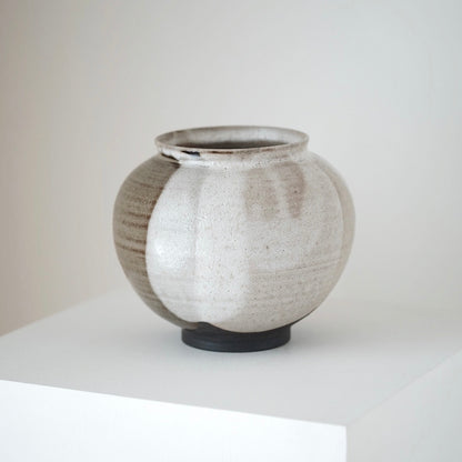 Moon Jar No.6