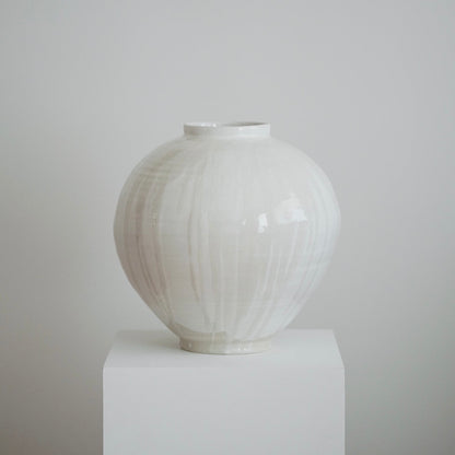 Moon Jar No.1