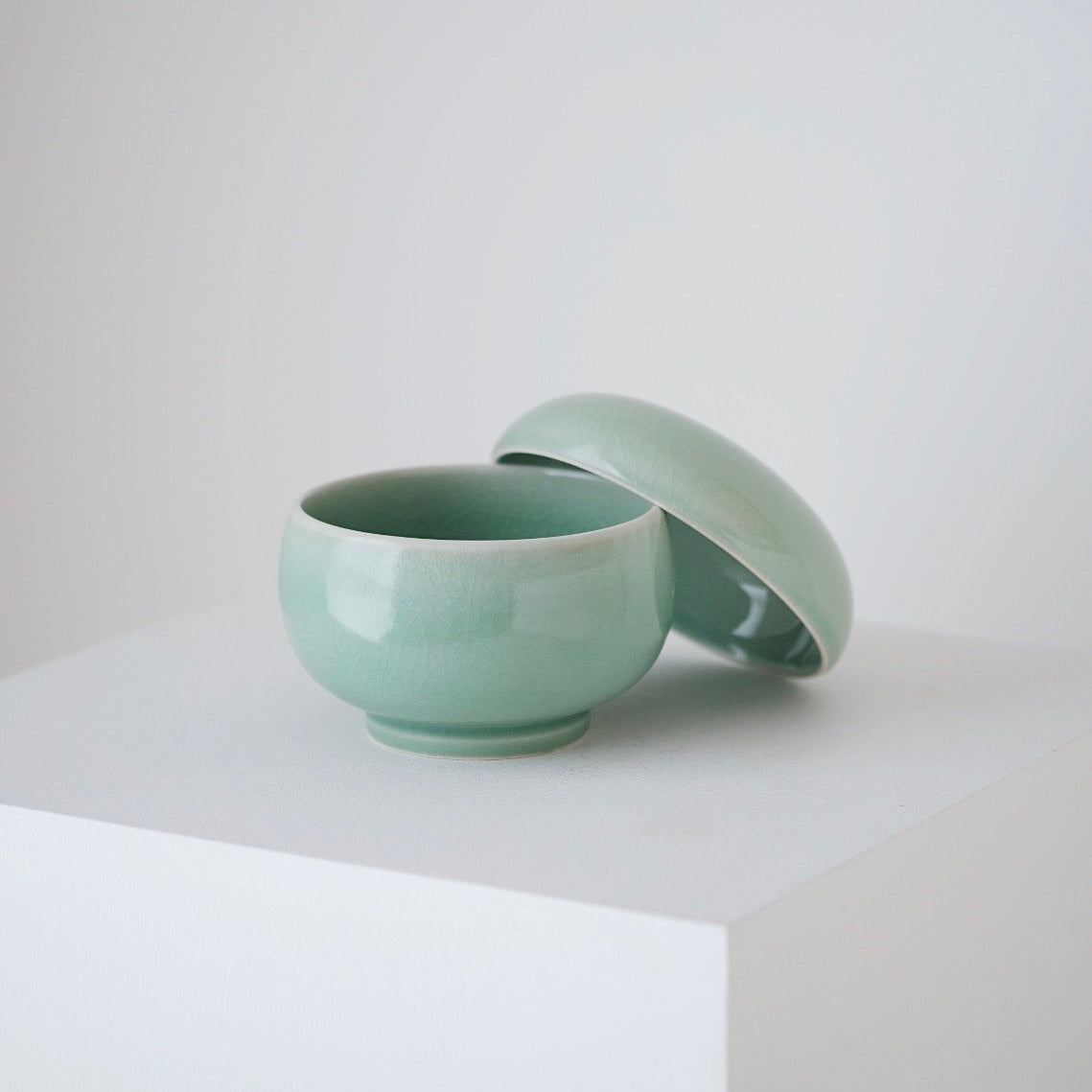 Chungja Rice Bowl with Lid Studio K