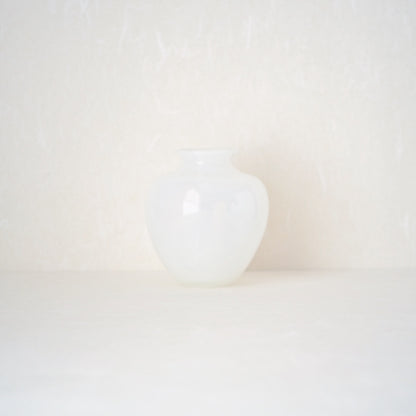 Medium Hanji Glass Vase - White