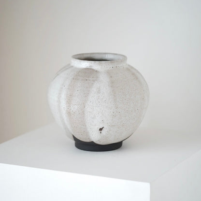 Moon Jar No.7