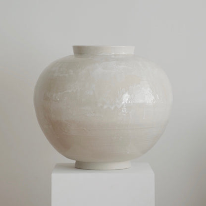 Moon Jar No.4