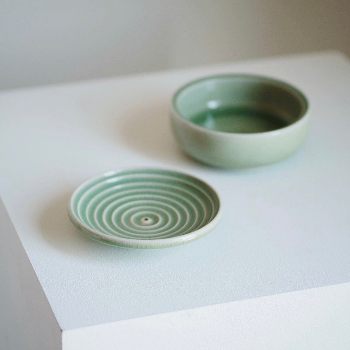 Chungja Incense Holder