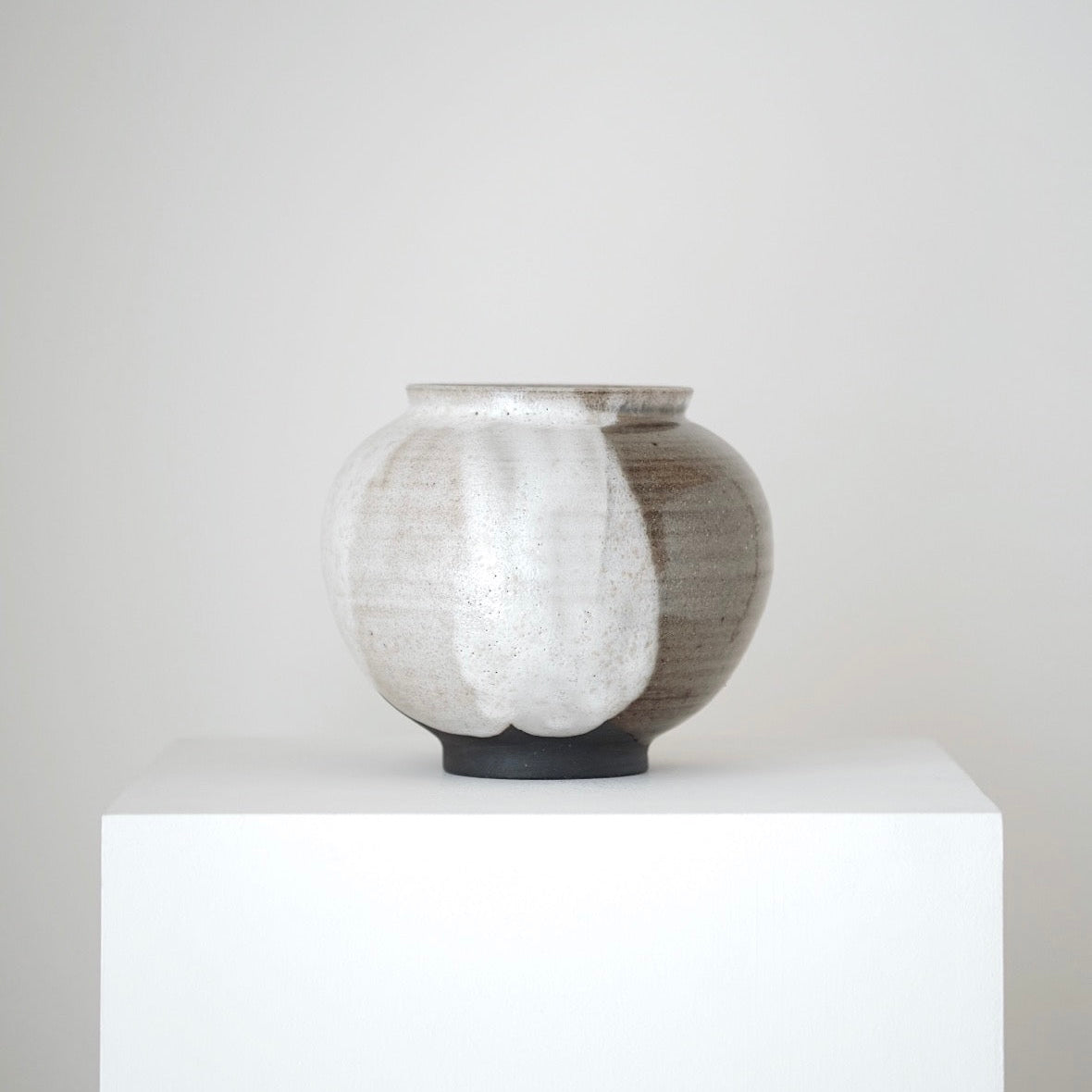 Moon Jar No.6