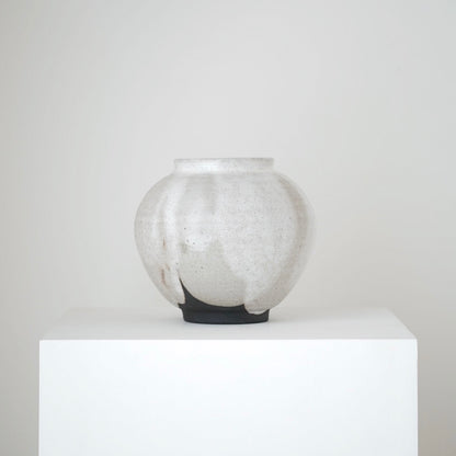 Moon Jar No.7