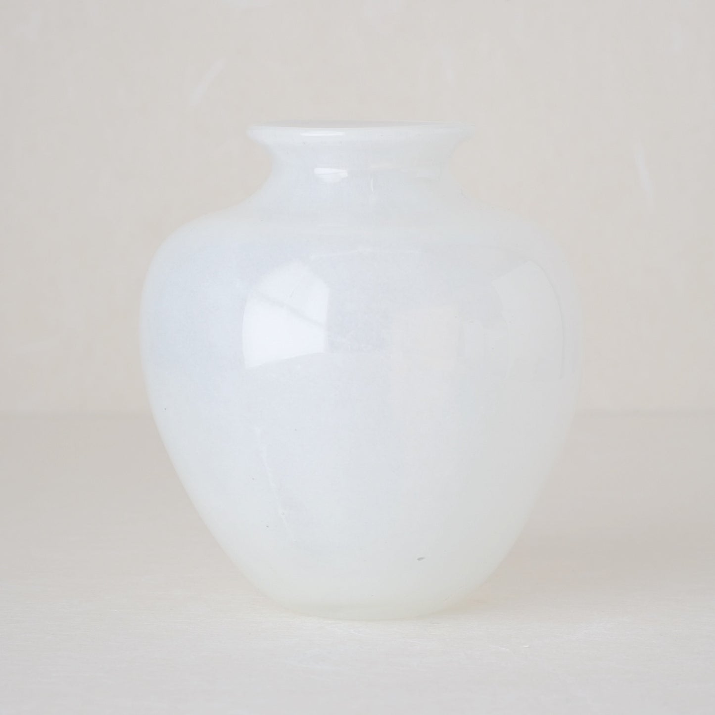 Medium Hanji Glass Vase - White