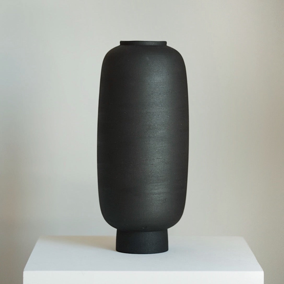 Mu-yi(무이) Heukja Vase No.5