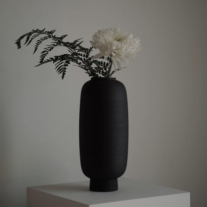 Mu-yi(무이) Heukja Vase No.5