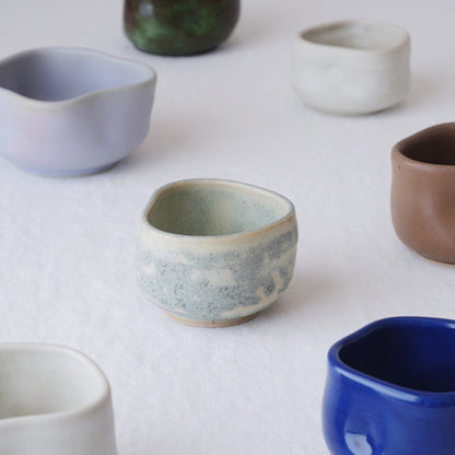 Small Wobbly Mug - White Moss