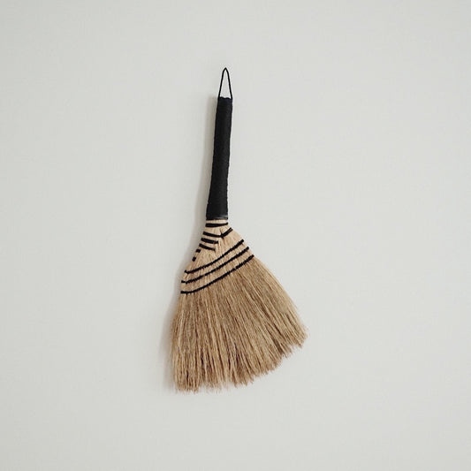 Small Broom Bitjaru(firm) - Black