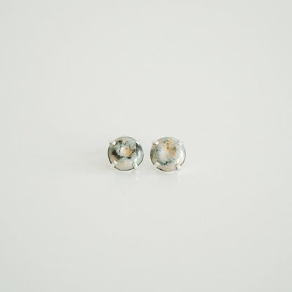 Chilbo Earrings - White
