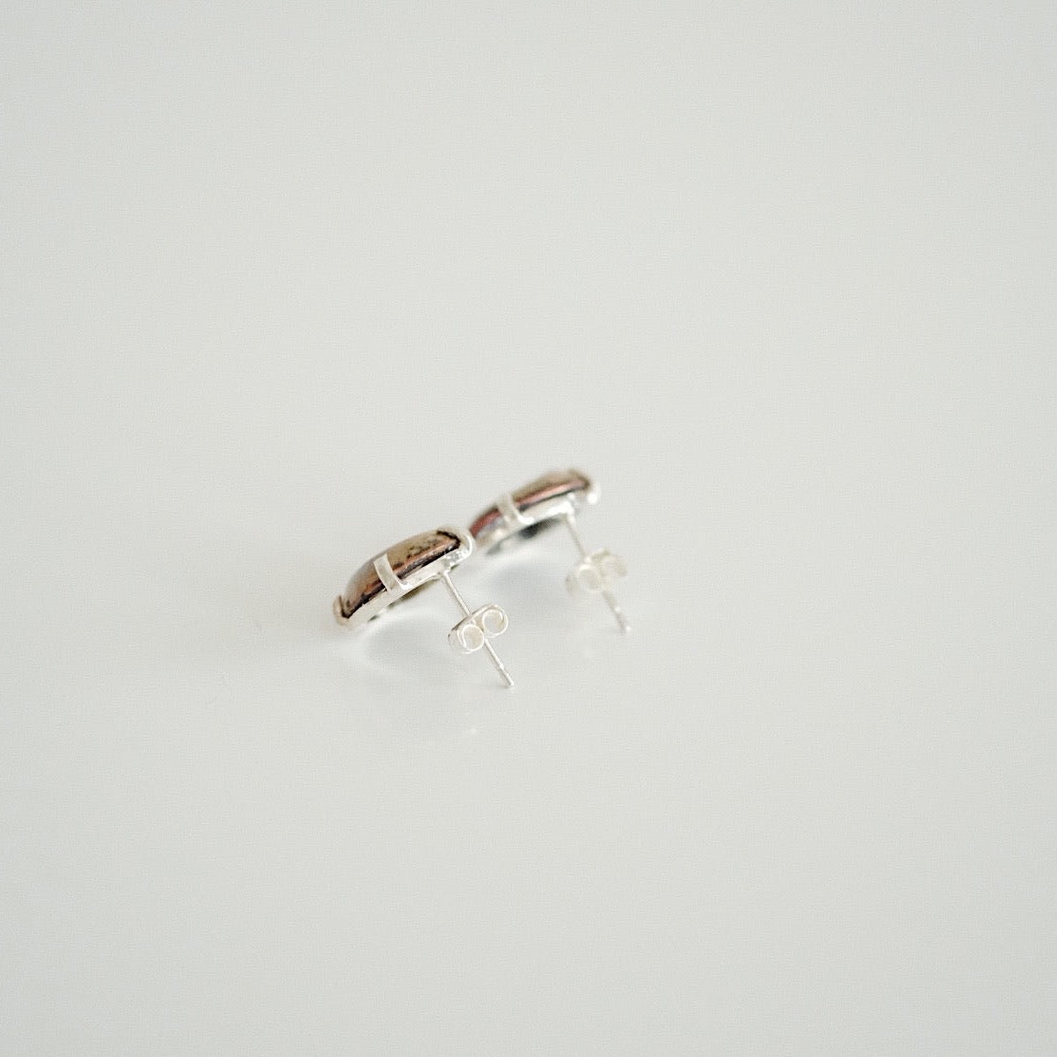 Chilbo Earrings - Brick